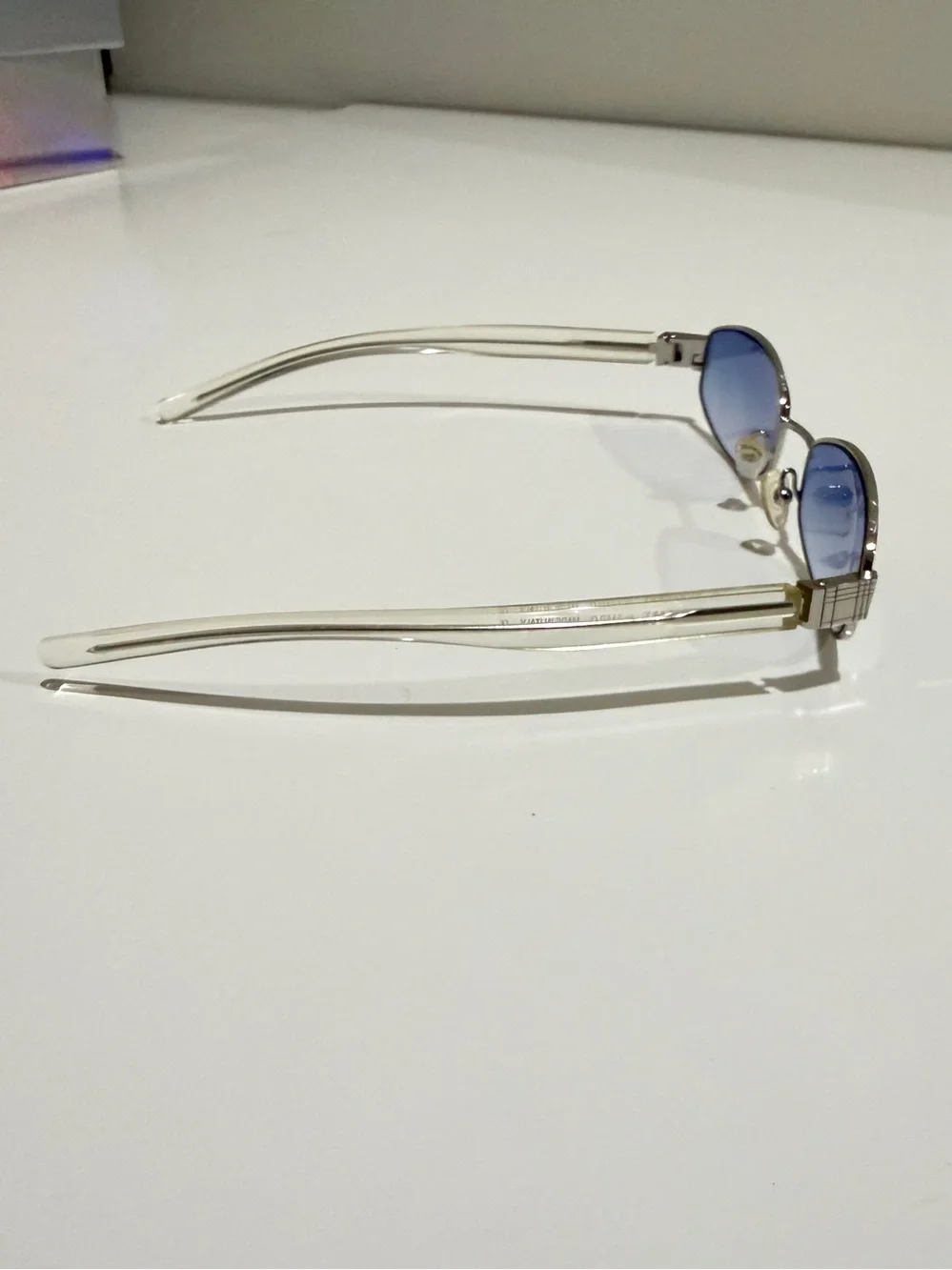 Vintage Burberry B 8970 Oval Custom Blue Lens Sunglasses Silver Nova Check Clear